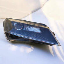 Laden Sie das Bild in den Galerie-Viewer, Frontscheinwerfer Skoda Superb III 3V1941016A Xenon Rechts Headlight