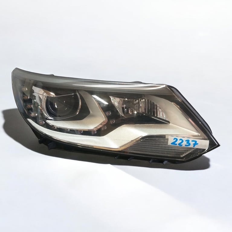 Frontscheinwerfer VW Tiguan 5N1941752 Xenon Rechts Scheinwerfer Headlight