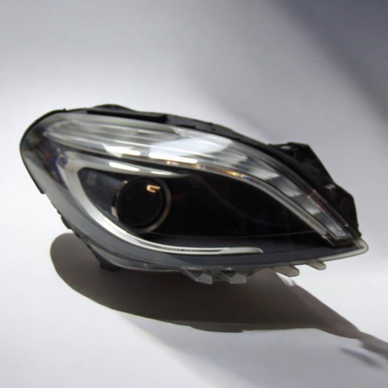 Frontscheinwerfer Mercedes-Benz W246 A2468201661 Xenon Rechts Headlight SCH7577980667ak