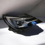 Frontscheinwerfer Opel Astra 39055746 LED Rechts Scheinwerfer Headlight