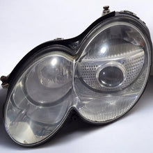 Laden Sie das Bild in den Galerie-Viewer, Frontscheinwerfer Mercedes-Benz Sl R230 A2308206161 Xenon Links Headlight