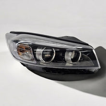 Load image into Gallery viewer, Frontscheinwerfer Kia Sorento III 92102-C5100 Rechts Scheinwerfer Headlight