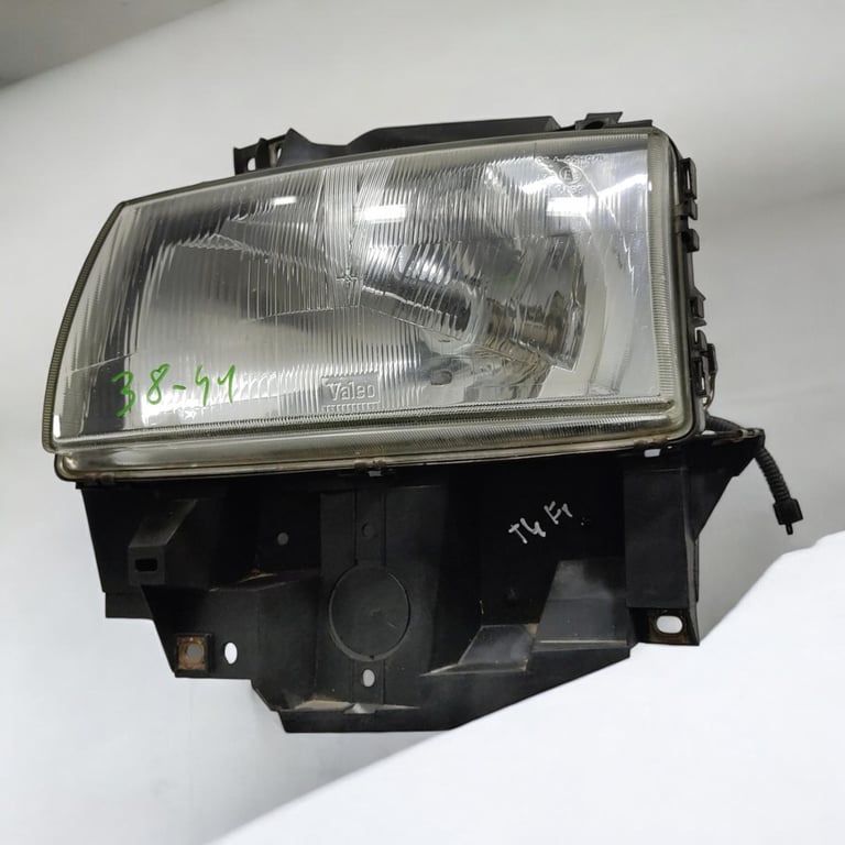 Frontscheinwerfer VW Transporter 701941009L Links Scheinwerfer Headlight