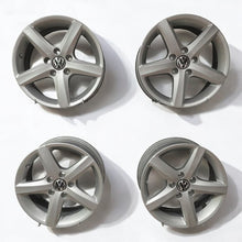 Laden Sie das Bild in den Galerie-Viewer, 4x Alufelge 16 Zoll 6.5" 5x112 42ET Glanz Silber 3AA071496 VW Passat Jetta FEL5743036158ps