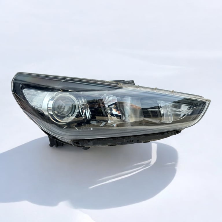 Frontscheinwerfer Hyundai I30 Fastback 92102-G4060 Ein Stück (Rechts oder Links) SCH4190597134cn