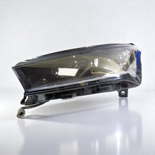 Laden Sie das Bild in den Galerie-Viewer, Frontscheinwerfer Skoda Enyaq 5LB941015B LED Links Scheinwerfer Headlight