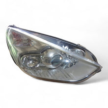 Laden Sie das Bild in den Galerie-Viewer, Frontscheinwerfer Ford Fiesta 6M21-13D154-AK Ein Stück (Rechts oder Links) SCH7813146978hj