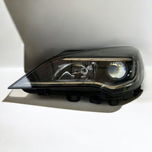 Load image into Gallery viewer, Frontscheinwerfer Opel Astra 39158005 Links Scheinwerfer Headlight SCH7490173970xq