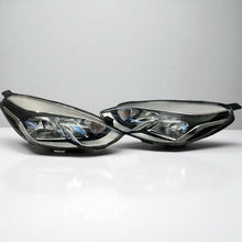 Laden Sie das Bild in den Galerie-Viewer, Frontscheinwerfer Ford Fiesta I H1BB13W030AD H1BB13W029AK Rechts oder Links SCH3539993525vi
