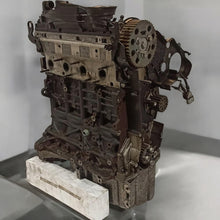 Laden Sie das Bild in den Galerie-Viewer, Motor Audi A5 A4 CAH 2.0 TDI 2010 Diesel Engine Unkomplett