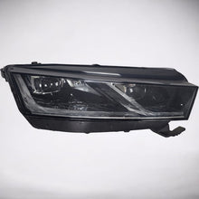 Laden Sie das Bild in den Galerie-Viewer, Frontscheinwerfer Skoda Octavia IV 5E4941016A Full LED Rechts Headlight SCH4053089931kv