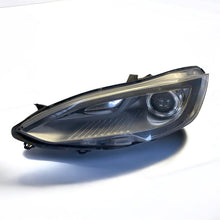 Laden Sie das Bild in den Galerie-Viewer, Frontscheinwerfer Tesla S 600592000B Links Scheinwerfer Headlight