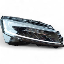 Laden Sie das Bild in den Galerie-Viewer, Frontscheinwerfer Skoda Superb III 3V1941016E Full LED Rechts Headlight
