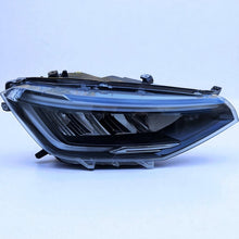 Laden Sie das Bild in den Galerie-Viewer, Frontscheinwerfer VW Taigo 2G7941006 LED Rechts Scheinwerfer Headlight