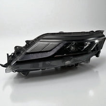 Laden Sie das Bild in den Galerie-Viewer, Frontscheinwerfer Mitsubishi L200 Full LED Ein Stück (Rechts oder Links)