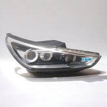 Load image into Gallery viewer, Frontscheinwerfer Hyundai I30 III 92102-G4100 Rechts Scheinwerfer Headlight