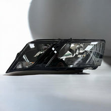 Load image into Gallery viewer, Frontscheinwerfer Skoda Octavia III 5E1941015C Links Scheinwerfer Headlight SCH3000825867jm