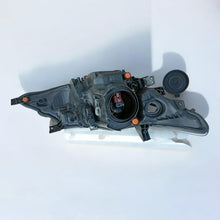 Laden Sie das Bild in den Galerie-Viewer, Frontscheinwerfer Toyota Auris 81150-02 LED Links Scheinwerfer Headlight