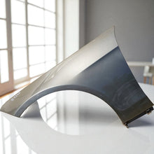 Laden Sie das Bild in den Galerie-Viewer, Kotflügel Mercedes-Benz W212 Vorne Links