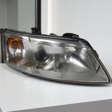 Laden Sie das Bild in den Galerie-Viewer, Frontscheinwerfer Saab 93 II Xenon Rechts Scheinwerfer Headlight SCH5647885002ad