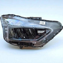 Load image into Gallery viewer, Frontscheinwerfer Hyundai Bayon 92102Q0600 Full LED Rechts Headlight