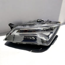 Laden Sie das Bild in den Galerie-Viewer, Frontscheinwerfer Seat Ateca 576941007B LED Links Scheinwerfer Headlight