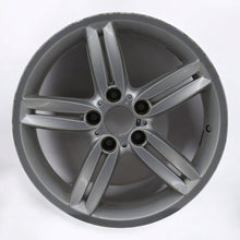Laden Sie das Bild in den Galerie-Viewer, 1x Alufelge 18 Zoll 7.5&quot; 5x120 49ET Glanz Silber 8036939 BMW 1 Rim Wheel