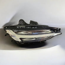 Load image into Gallery viewer, Frontscheinwerfer Volvo S60 V60 32314191 LED Rechts Scheinwerfer Headlight SCH3977612451ih