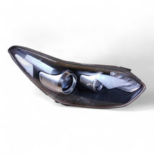 Laden Sie das Bild in den Galerie-Viewer, Frontscheinwerfer Kia Sportage IV 92102F1110 Xenon Rechts Scheinwerfer Headlight SCH5481102220lq