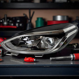 Frontscheinwerfer Ford Fiesta L1BB-13E015-CE Links Scheinwerfer Headlight SCH7811366802th