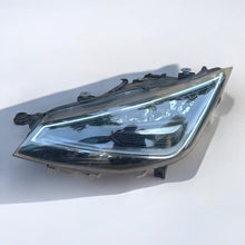 Load image into Gallery viewer, Frontscheinwerfer Seat Ibiza V 6F1941007A 90120772 Links Scheinwerfer Headlight