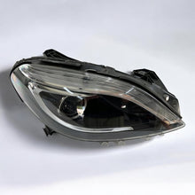 Load image into Gallery viewer, Frontscheinwerfer Mercedes-Benz W246 2468207261 Xenon Rechts Headlight SCH4933557281uj
