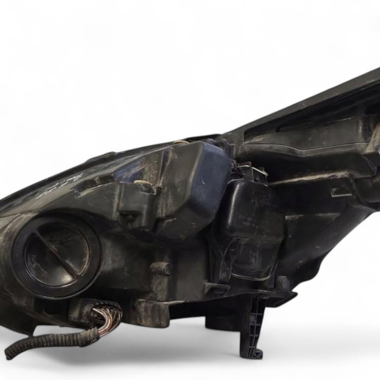 Frontscheinwerfer Ford C-Max II 89502244 895022440AM5113W029AE Rechts Headlight SCH1522460488ua