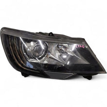 Laden Sie das Bild in den Galerie-Viewer, Frontscheinwerfer Skoda Superb RKC13175 Vorderseite Scheinwerfer Headlight