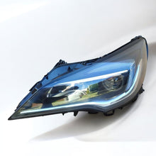 Laden Sie das Bild in den Galerie-Viewer, Frontscheinwerfer Opel Astra 39111143 7960300005 39081892 7960300003 LED Links