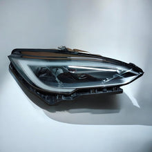 Laden Sie das Bild in den Galerie-Viewer, Frontscheinwerfer Tesla S 1563714-00-D Rechts Scheinwerfer Headlight