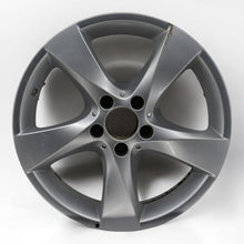 Load image into Gallery viewer, 1x Alufelge 17 Zoll 7.0&quot; 5x112 51ET Glanz Silber A4474012200 Mercedes-Benz Vito