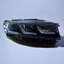 Laden Sie das Bild in den Galerie-Viewer, Frontscheinwerfer VW Touareg 761941082D Rechts Scheinwerfer Headlight SCH3899255768tp