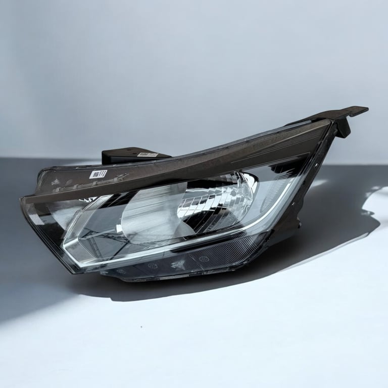 Frontscheinwerfer Hyundai I20 III 92101-Q0050 Links Scheinwerfer Headlight