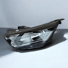 Laden Sie das Bild in den Galerie-Viewer, Frontscheinwerfer Hyundai I20 III 92101-Q0050 Links Scheinwerfer Headlight