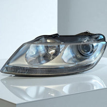 Load image into Gallery viewer, Frontscheinwerfer VW Phaeton 89007344 Xenon Links Scheinwerfer Headlight SCH4974738328ni