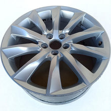 Laden Sie das Bild in den Galerie-Viewer, 1x Alufelge 18 Zoll 8.0&quot; 5x108 42ET 31362840 Volvo Rim Wheel