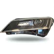 Laden Sie das Bild in den Galerie-Viewer, Frontscheinwerfer Skoda Superb III 3V1941015B Xenon Links Scheinwerfer Headlight