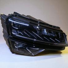 Load image into Gallery viewer, Frontscheinwerfer Skoda Karoq 57B941018B Full LED Rechts Scheinwerfer Headlight SCH8166613502md