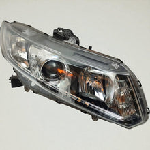Laden Sie das Bild in den Galerie-Viewer, Frontscheinwerfer Honda Civic IX Xenon Rechts Scheinwerfer Headlight