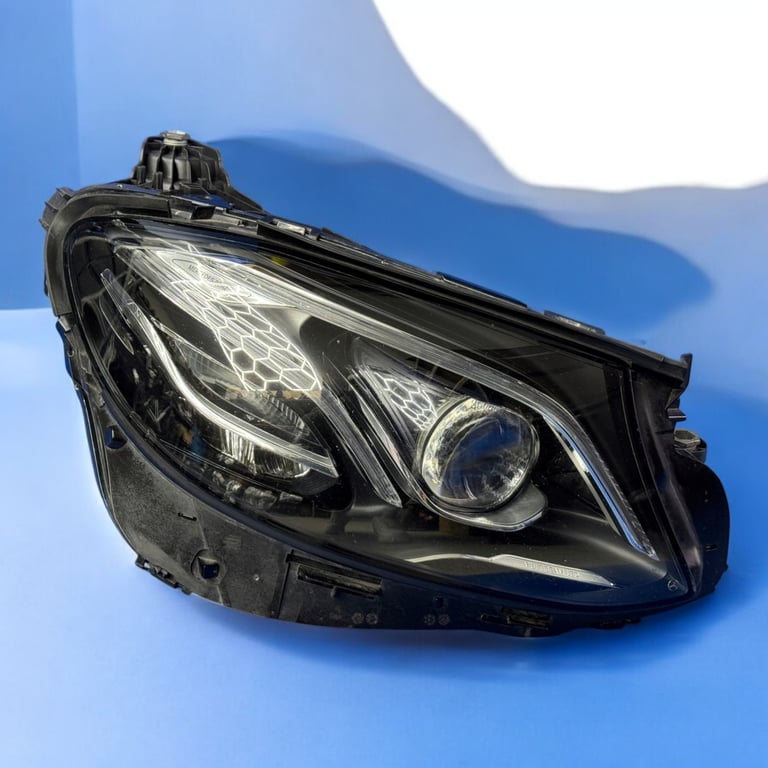 Frontscheinwerfer Mercedes-Benz W213 A2139067606 LED Rechts Headlight SCH6280944079tl