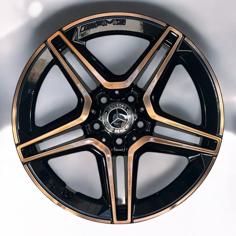 4x Alufelge 18 Zoll 7.5" 5x112 49ET Glanz Schwarz A1774011500 Mercedes-Benz W177