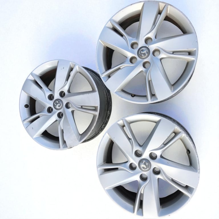 1x Alufelge 17 Zoll 7.0" 5x115 44ET 13367272 Opel Rim Wheel