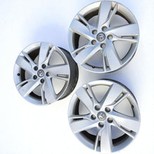Laden Sie das Bild in den Galerie-Viewer, 1x Alufelge 17 Zoll 7.0&quot; 5x115 44ET 13367272 Opel Rim Wheel