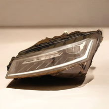 Laden Sie das Bild in den Galerie-Viewer, Frontscheinwerfer Skoda Superb III 3V1941015D LED Links Scheinwerfer Headlight